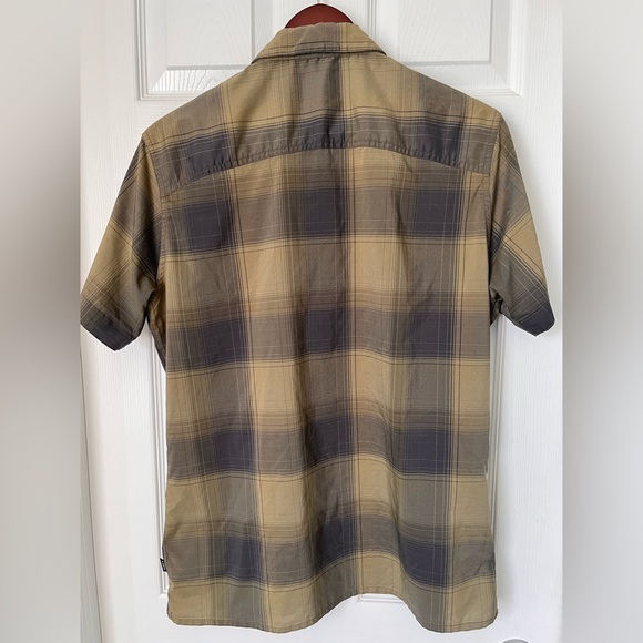 Mens Kuhl Response Short Sleeve Button Up Shirt Medium - Picture 5 of 9